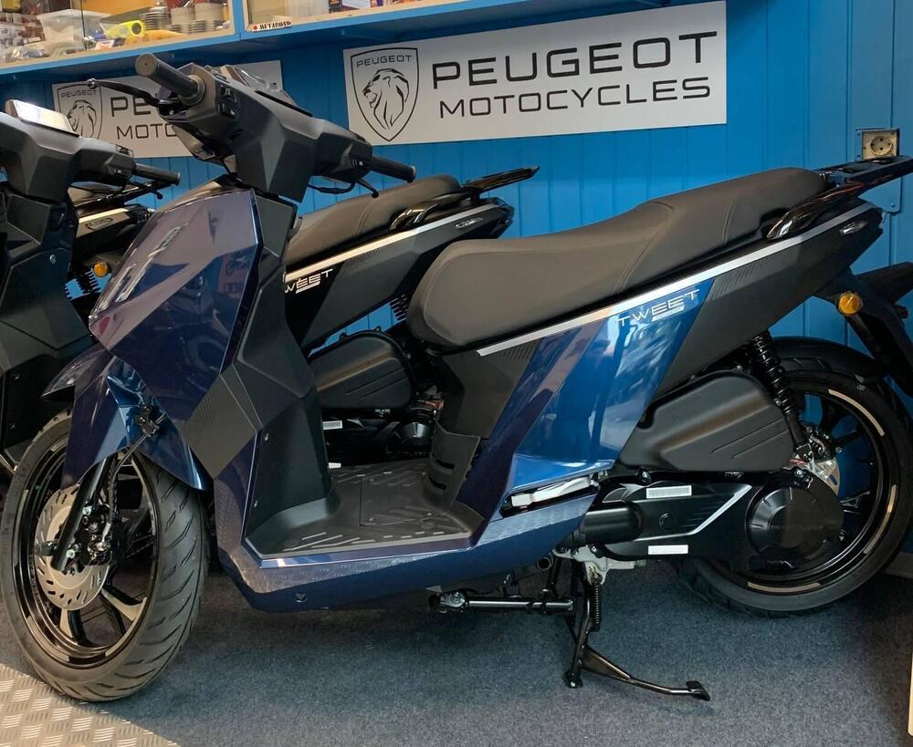 Peugeot Tweet 125i Active (2021 - 25) (4)