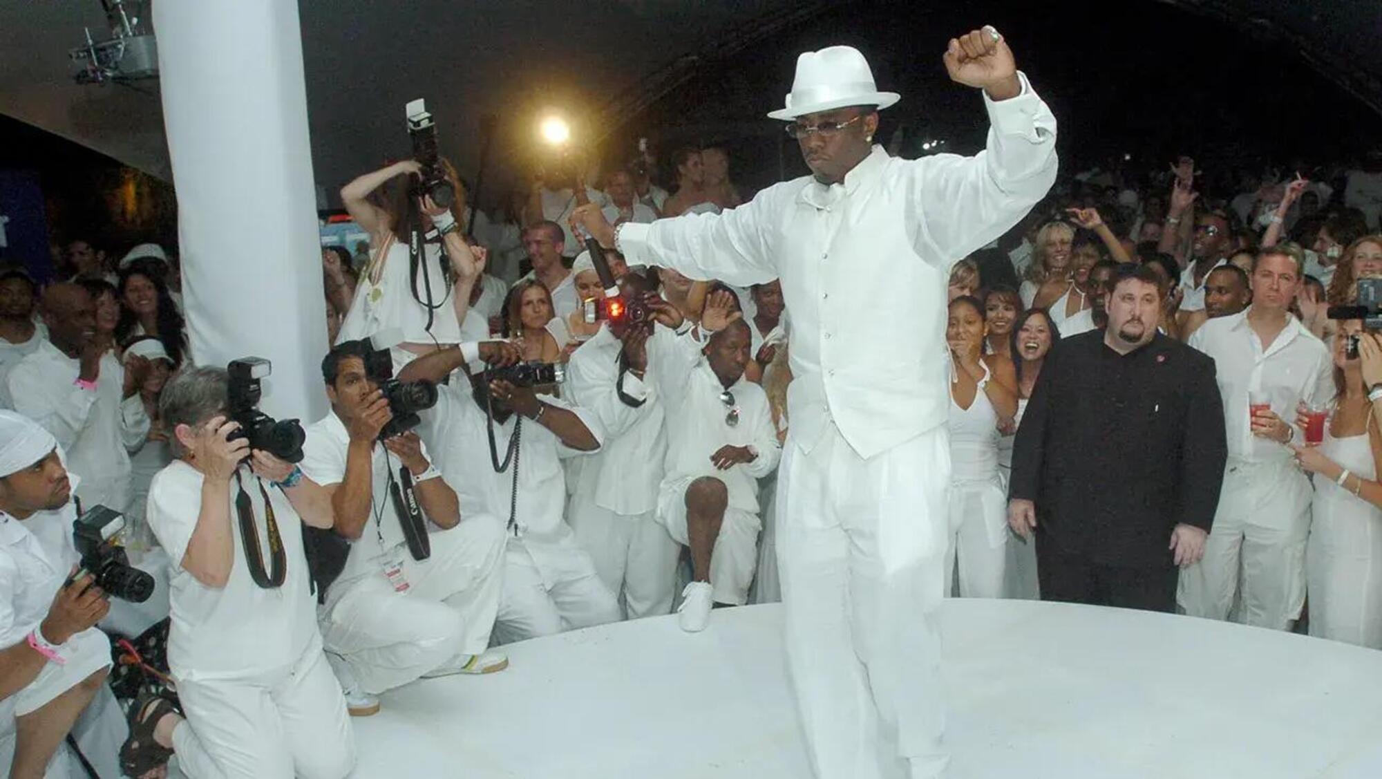 P Diddy a uno dei suoi &quot;white party&quot;