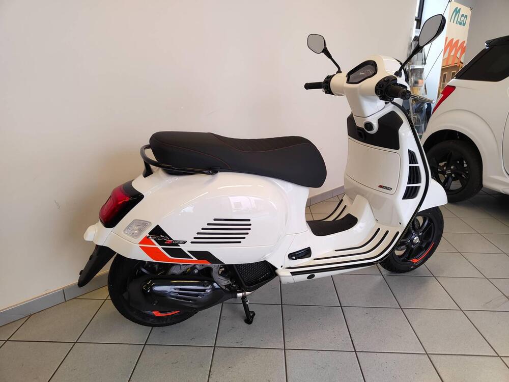 Vespa GTS 125 Super Sport (2025) (7)