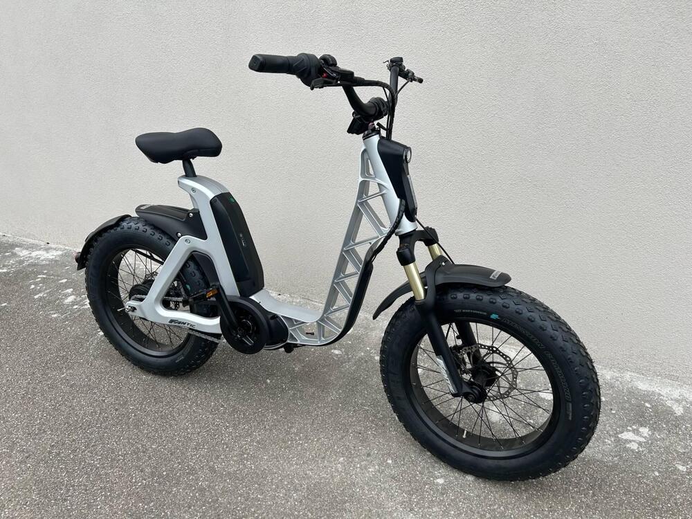 Fantic Motor Issimo 25 Fun (2022 - 25) (2)