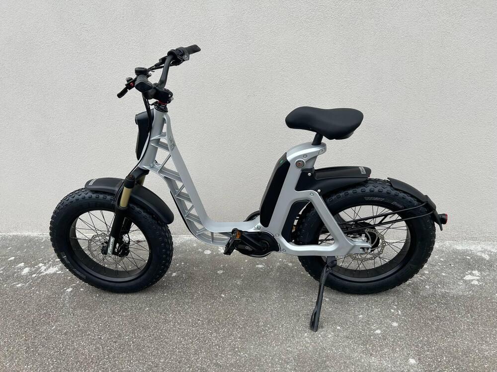 Fantic Motor Issimo 25 Fun (2022 - 25) (4)