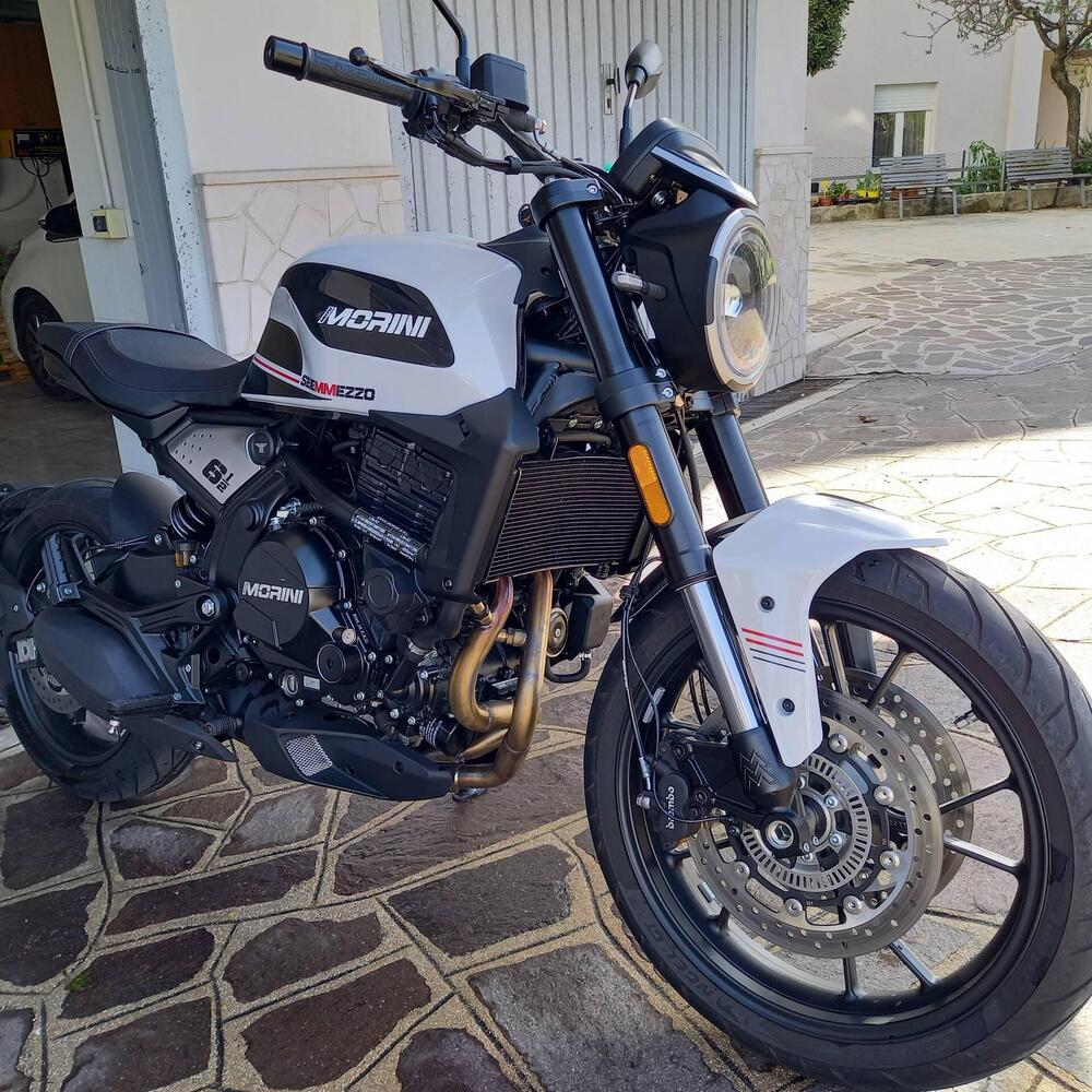 Moto Morini SEIEMMEZZO STR (2022 - 25) (4)