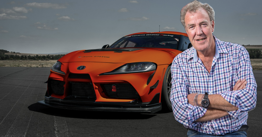 Jeremy Clarkson prova la Toyota Gr Supra: &ldquo;Se sei grasso &egrave; come entrare in una cassetta della posta&rdquo;. Ecco cosa ha in comune con la Bmw Z4 a differenza del vecchio modello (&ldquo;infantile e americano&rdquo;)