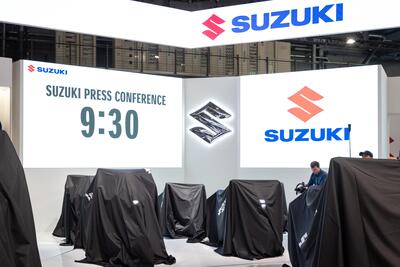 Suzuki a EICMA 2024 con le sue novit&agrave; 2025 (e, s&igrave;: c'&egrave; l'Hayabusa in colorazione verde)
