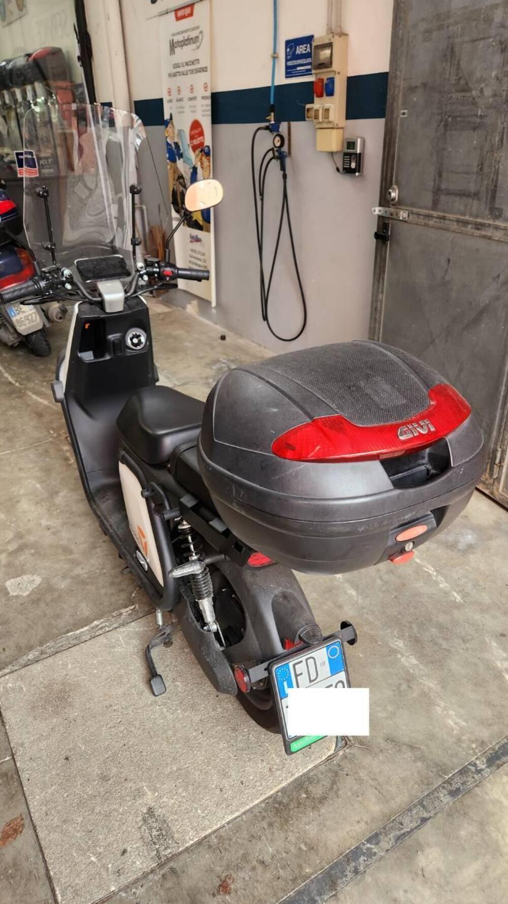 Yadea Y1S Pro (2023 - 25) (3)