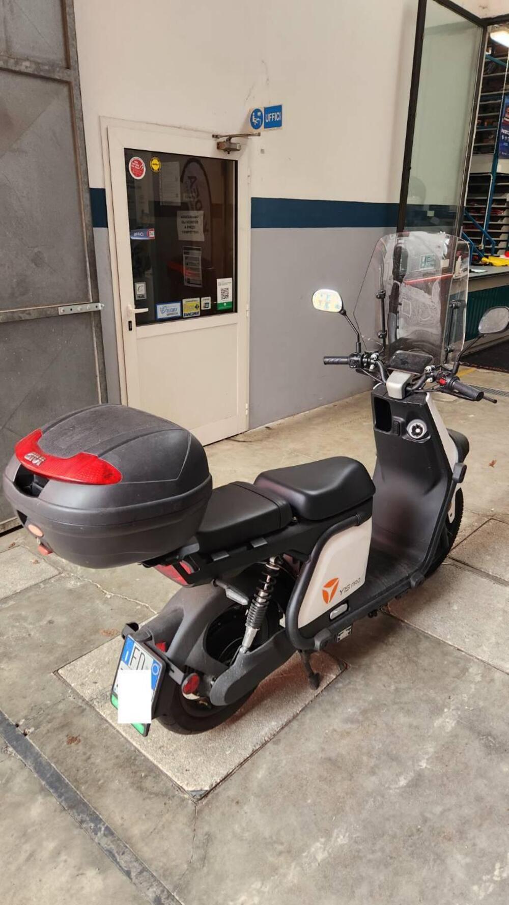 Yadea Y1S Pro (2023 - 25) (4)