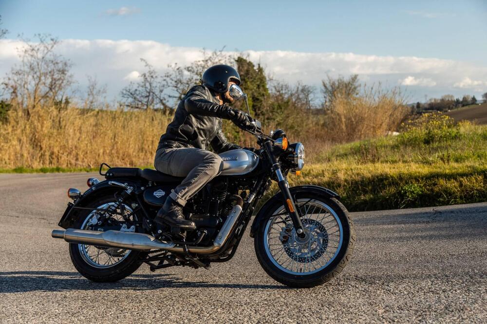 Benelli Imperiale 400 (2021 - 25) (2)