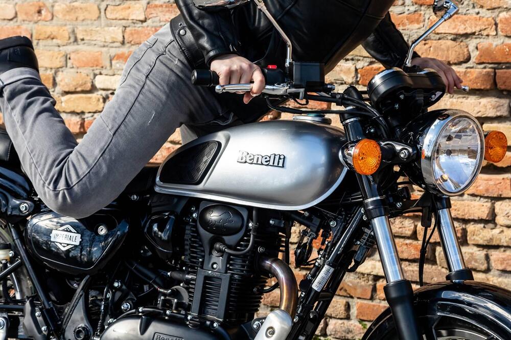 Benelli Imperiale 400 (2021 - 25) (3)