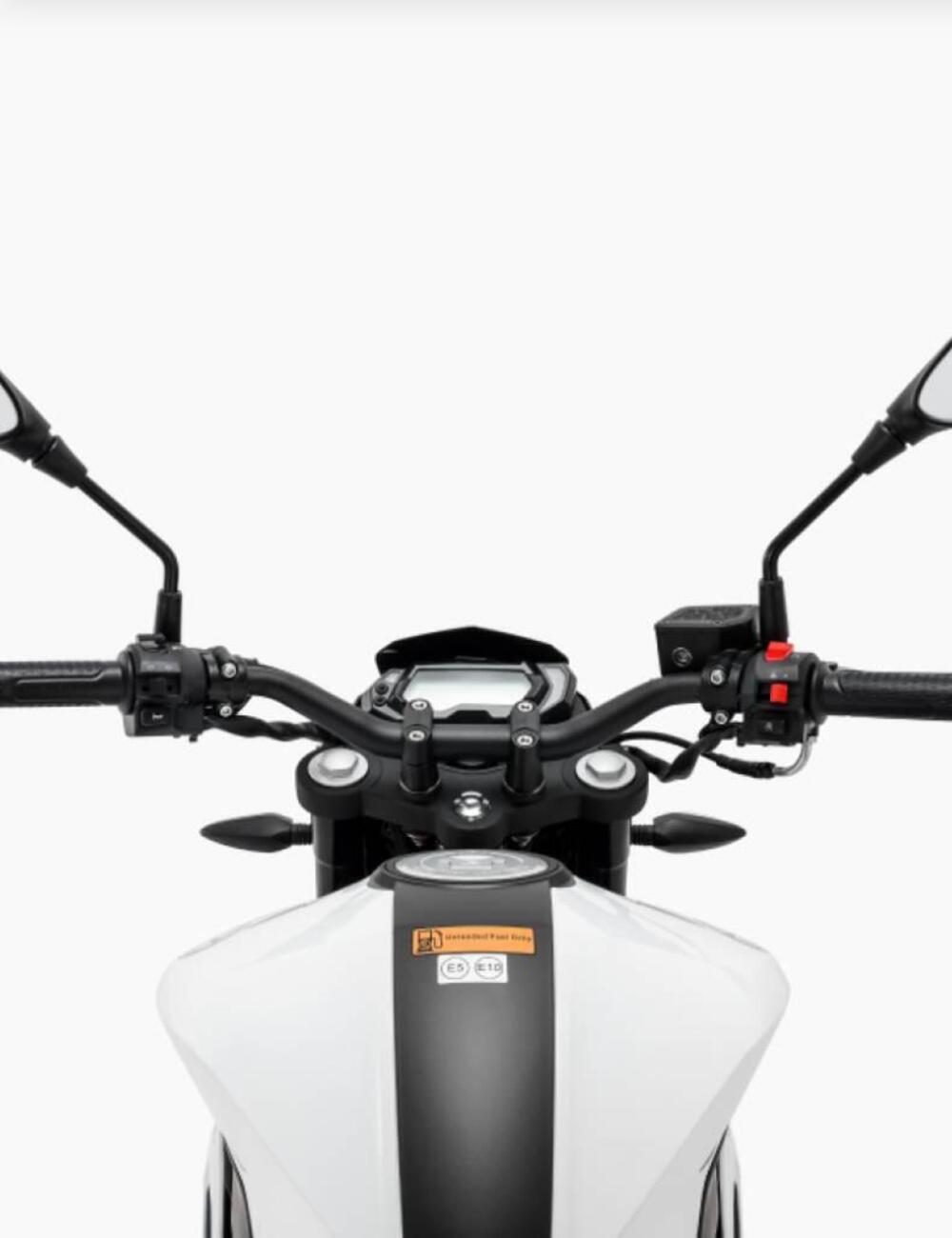 Benelli BN 125 (2021 - 25) (3)