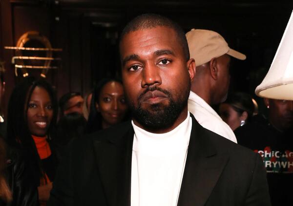 Kanye West, da Tokyo con Bianca Censori a una nuova villa a Beverly Hills? Intanto tra Kim Kardashian e pistole, vecchi problemi e nuove accuse: ecco quali