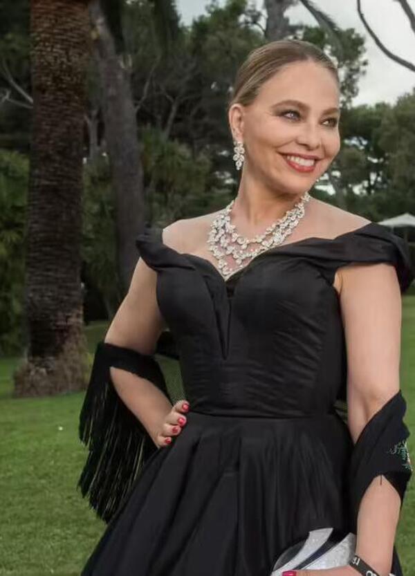 Ballando con le stelle? Ornella Muti e i motivi del gran rifiuto: &ldquo;Troppo trash, gossip, litigate e pianti&rdquo;. Naike Rivelli: &ldquo;Lasciamo il programma di Milly Carlucci a Selvaggia Lucarelli&hellip;&rdquo;