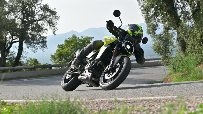 Husqvarna Vitpilen 801: prestazioni e design, ricetta azzeccata. Come va, pregi e difetti [VIDEO E GALLERY]