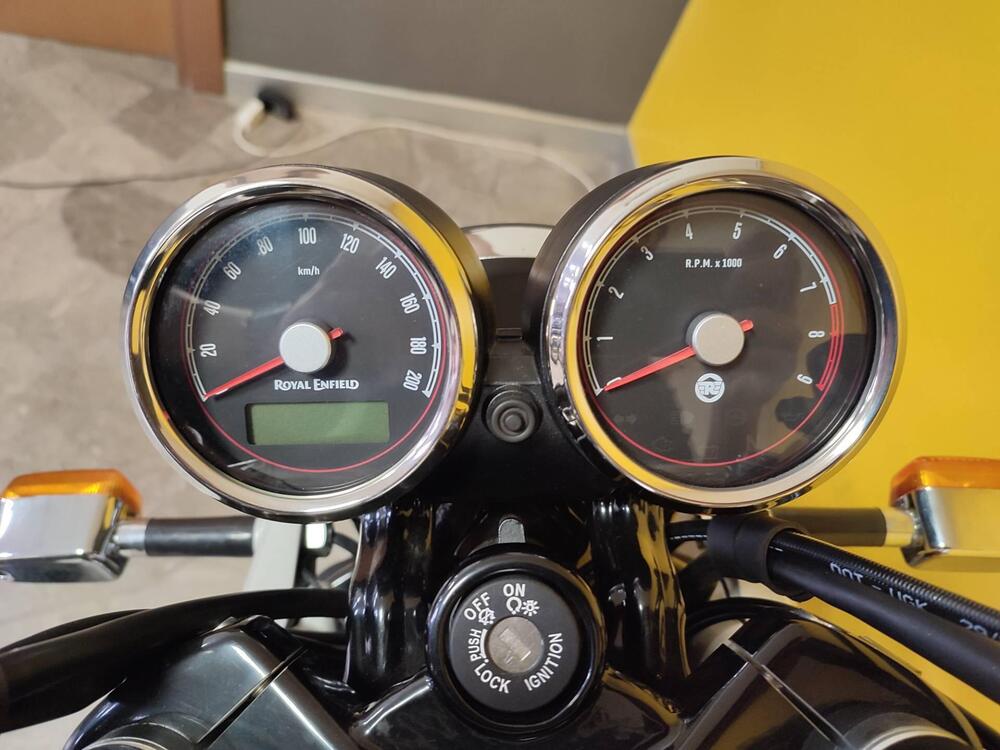 Royal Enfield Interceptor 650 (2021 - 26) (5)