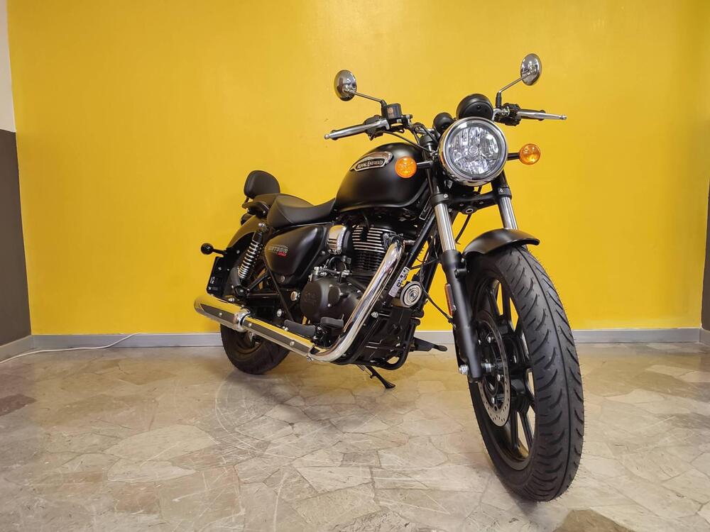 Royal Enfield Meteor 350 Stellar (2021 - 25) (2)