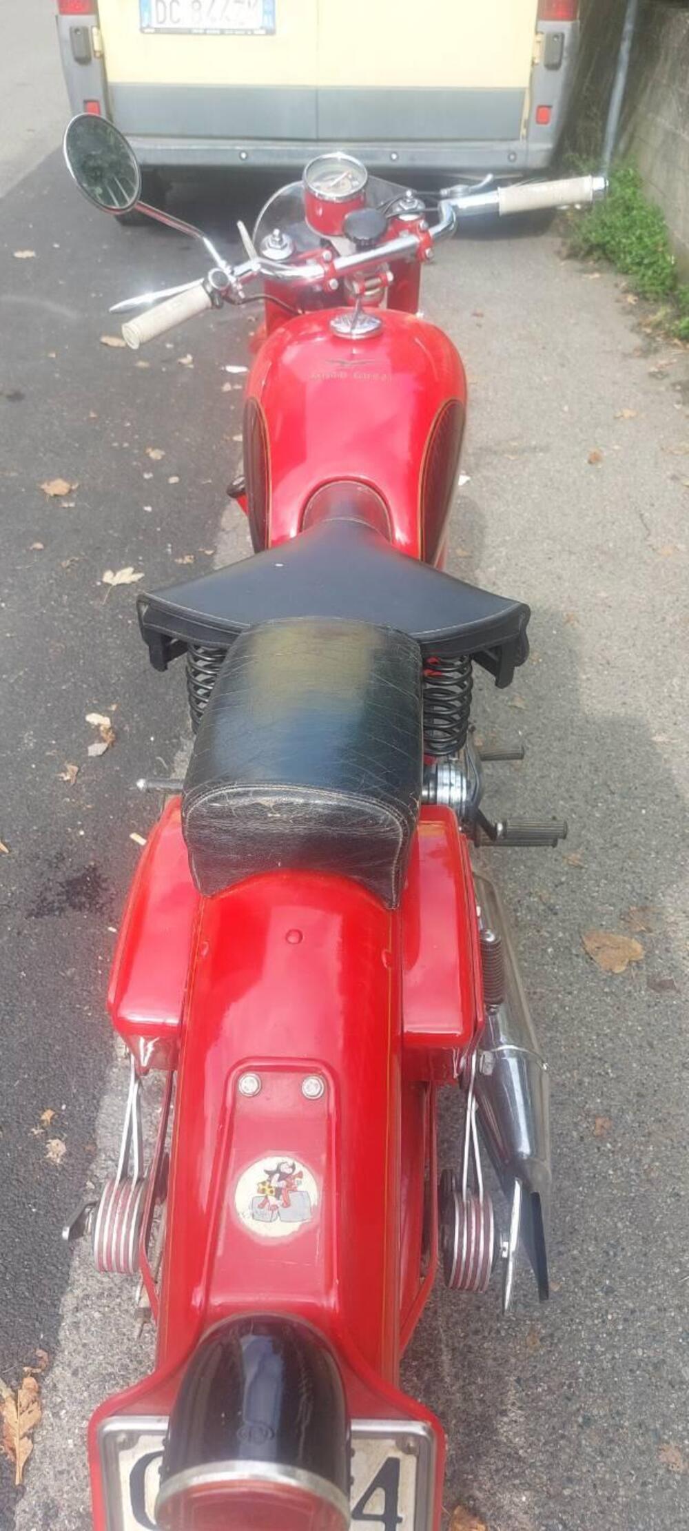 Moto Guzzi AIRONE 250 SPORT (6)