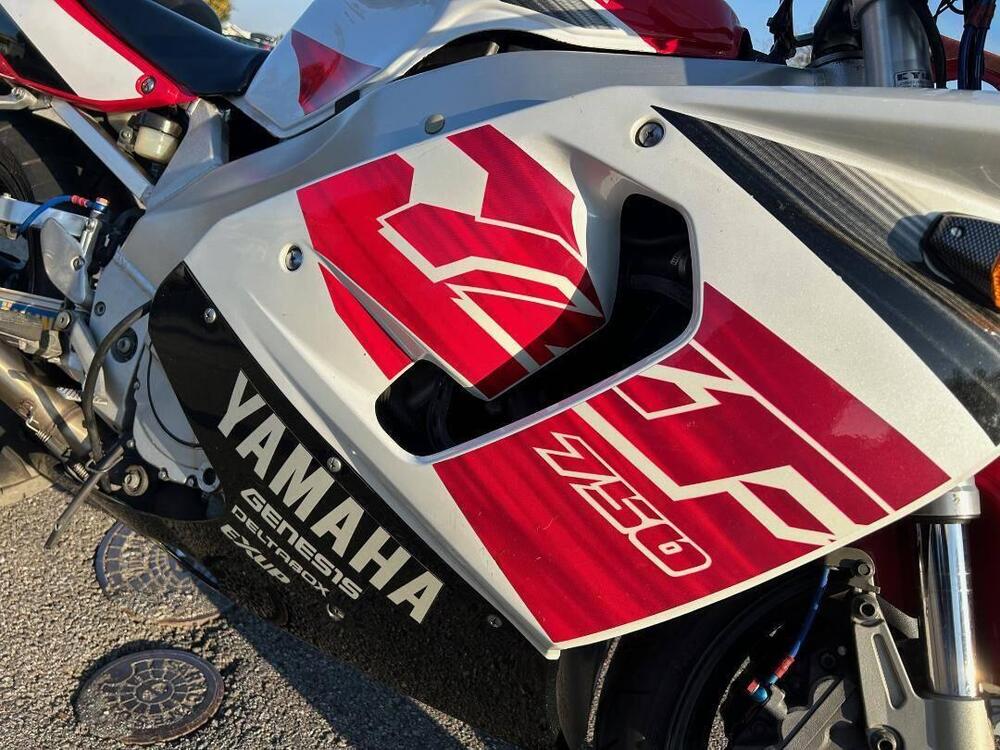 Yamaha YZF 750 R (3)