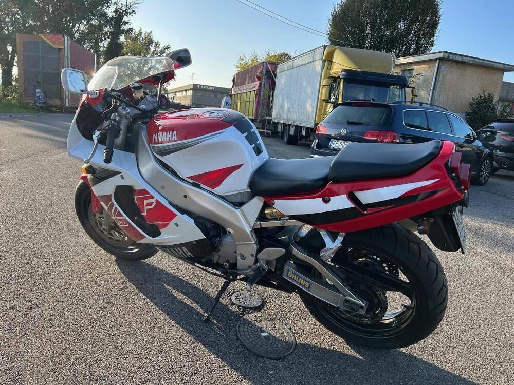 Yamaha YZF 750 R (9)