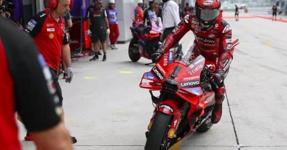 Bagnaia l&rsquo;illusionista, Martin l&rsquo;equilibrista (con crash) e Marquez l&rsquo;escapologo: il venerd&igrave; di Sepang come un pazzo circo