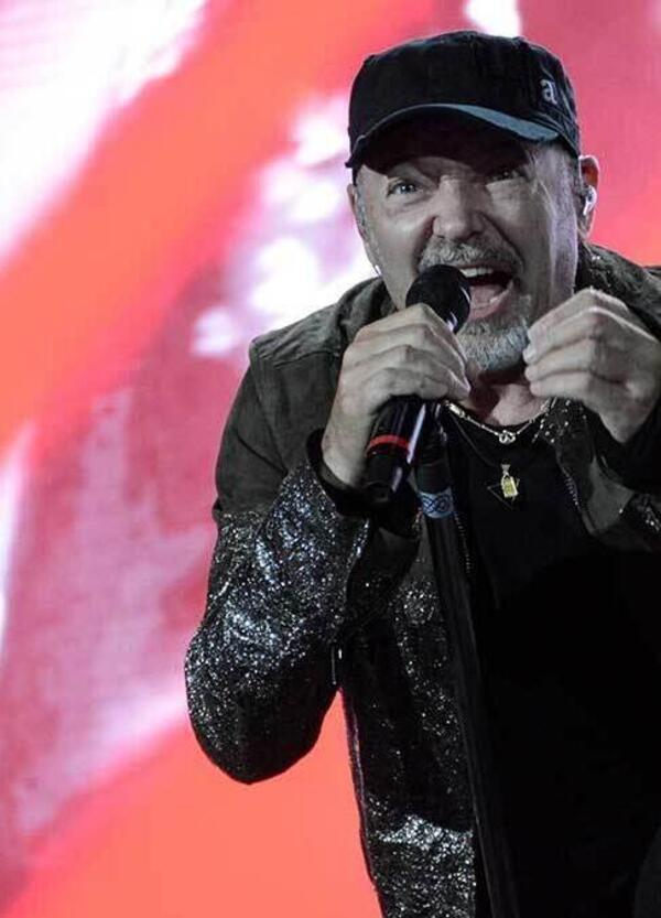 Vasco Rossi, il ricordo del padre e la bordata: &quot;I nazifascisti sono tornati, lupi travestiti da agnelli&quot;. Ma ce l&#039;ha con il governo di Giorgia Meloni?