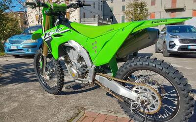 Kawasaki KX 450 (2024) usata