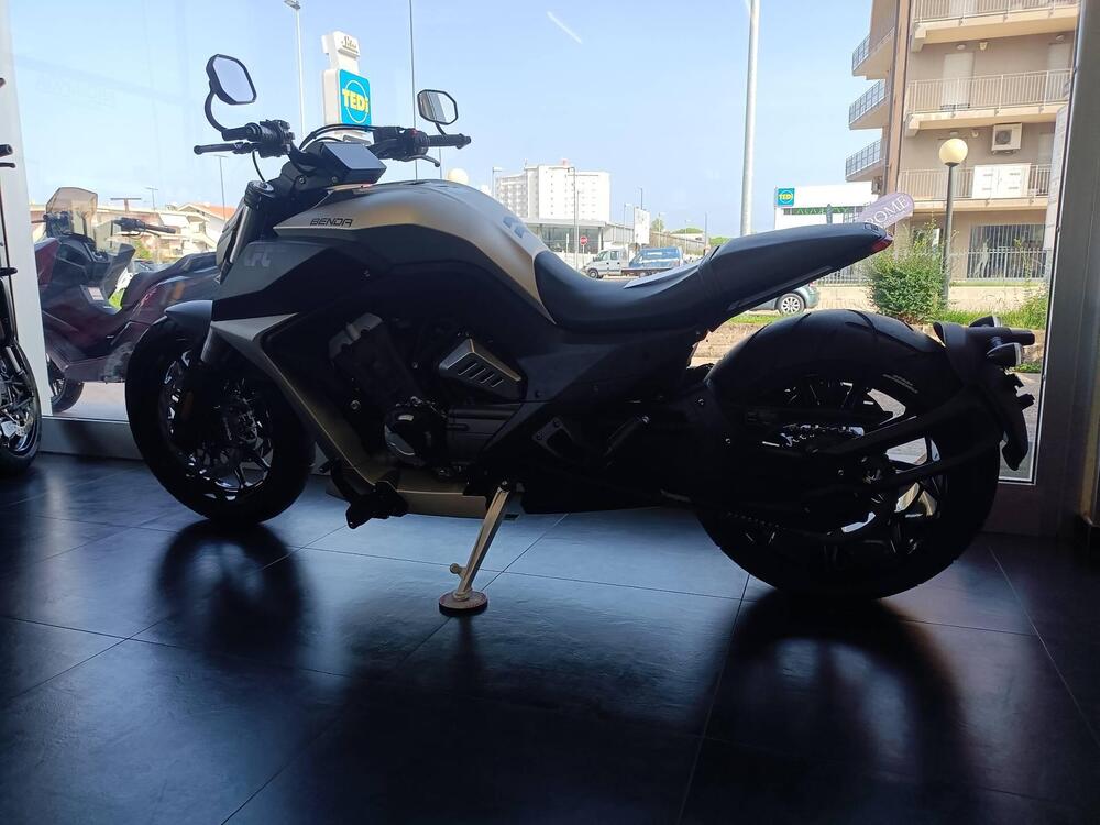 Benda Motorcycles LFC 700 (2024 - 25) (3)