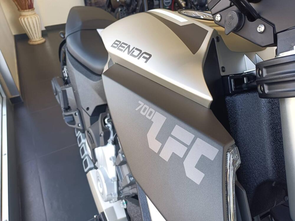 Benda Motorcycles LFC 700 (2024 - 25) (7)