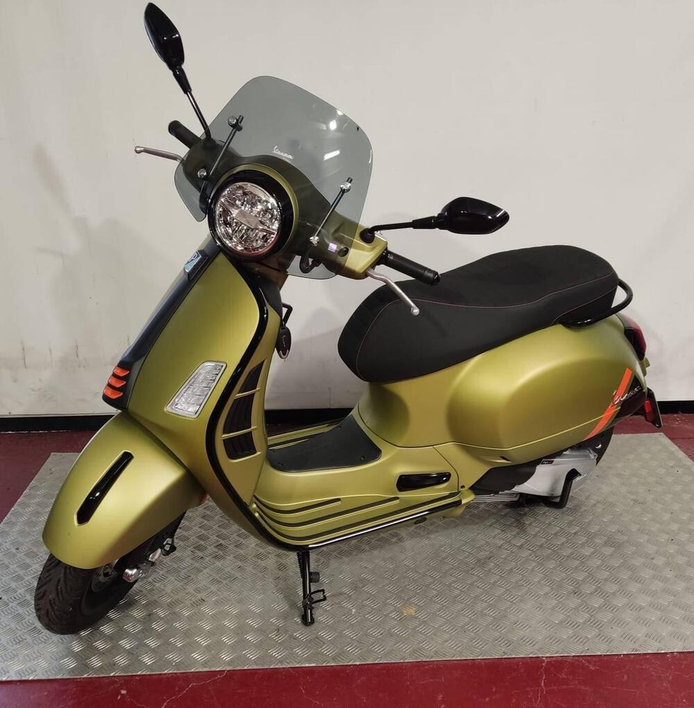 Vespa GTS 300 Super Sport (2023 - 24) (2)