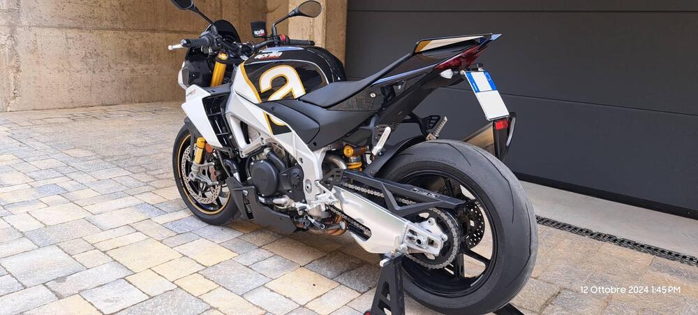 Aprilia Tuono V4 Factory (2021 - 24) (2)