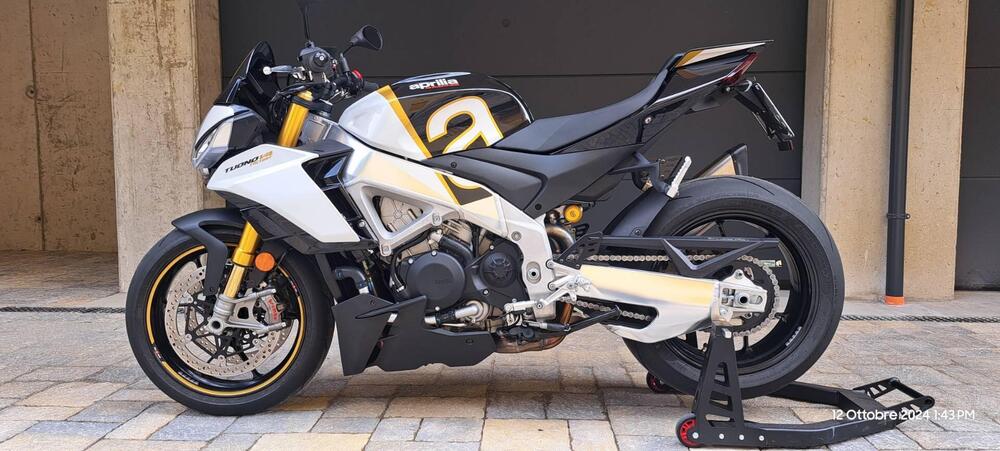 Aprilia Tuono V4 Factory (2021 - 24) (4)