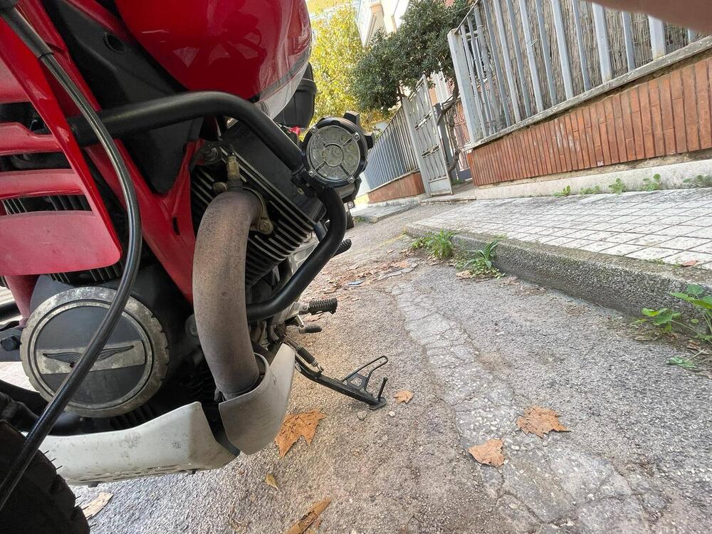 Moto Guzzi V85 TT (2021 - 23) (8)