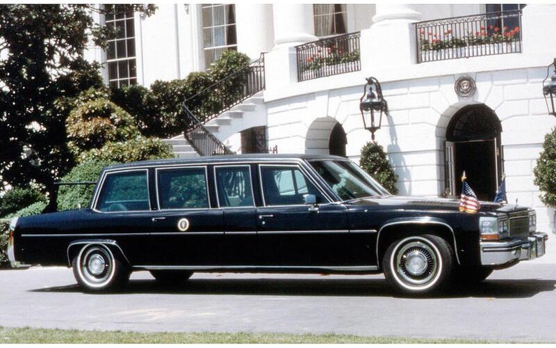 Cadillac Fleetwood Brougham &ndash; 1983