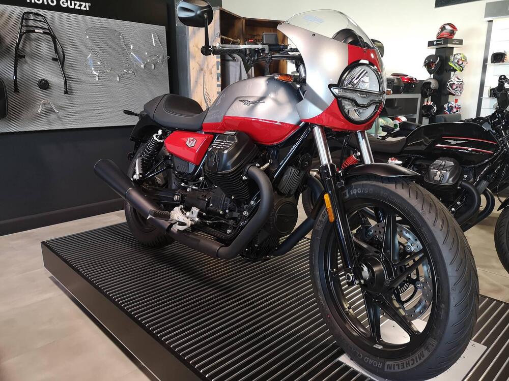 Moto Guzzi V7 Stone Corsa (2023 - 25)