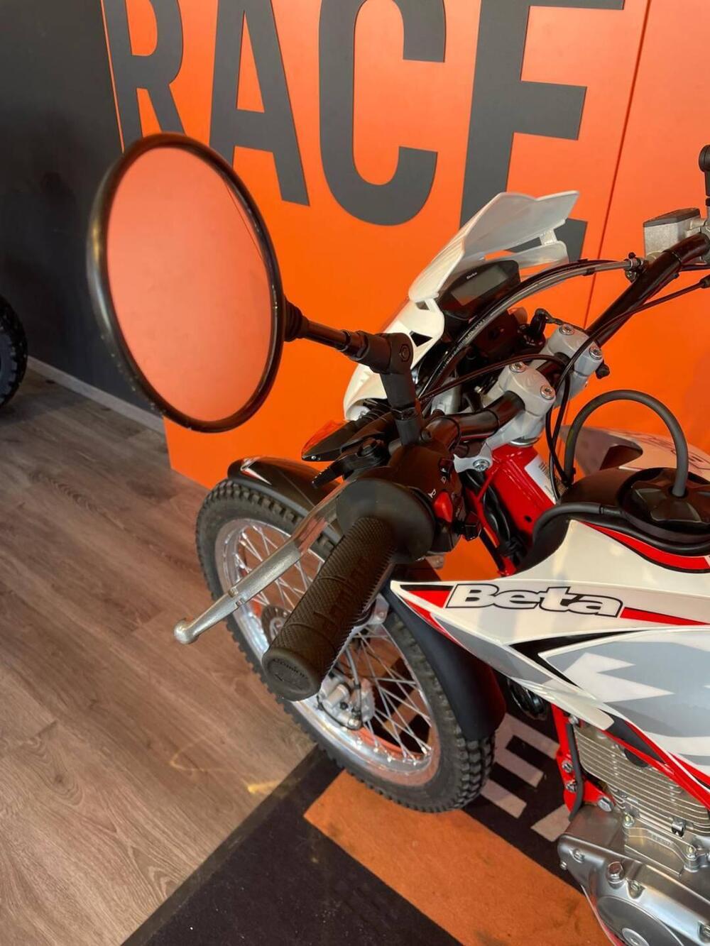 Betamotor Alp 200 (2021 - 25) (3)