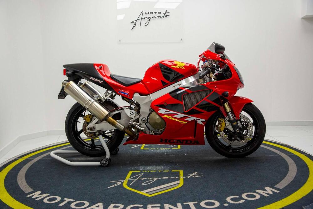 Honda VTR 1000 SP-1 (2000 - 01) (8)