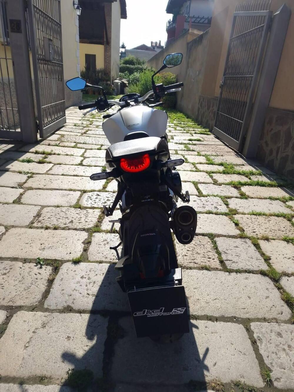 Honda CB 1000 R (2021 - 25) (7)