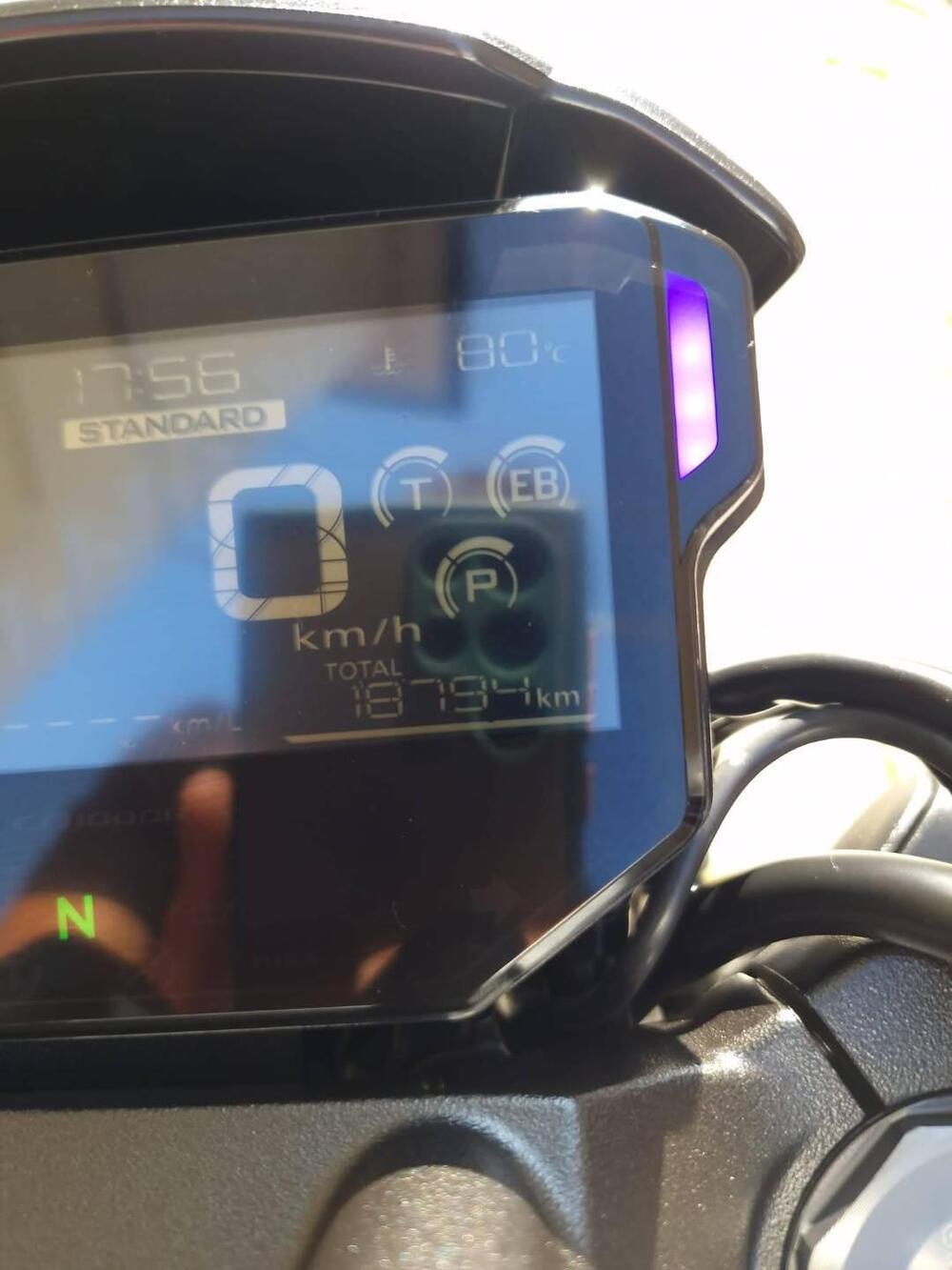 Honda CB 1000 R (2021 - 25) (10)