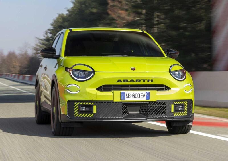 Abarth 600e (2024-->>) (5)