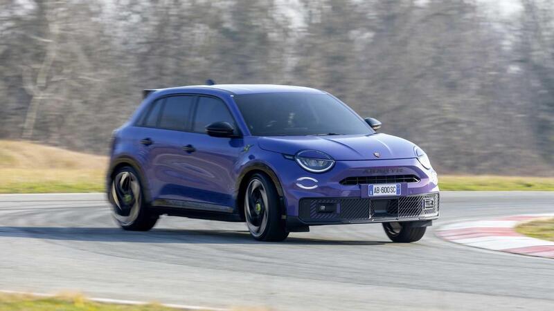 Abarth 600e 54kWh Scorpionissima 280cv