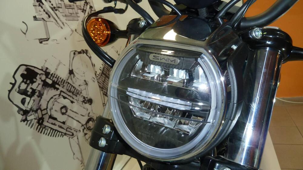 Swm Stormbreaker V1200 (2024 - 25) (4)