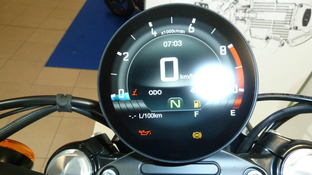 Swm Stormbreaker V1200 (2024 - 25) (5)