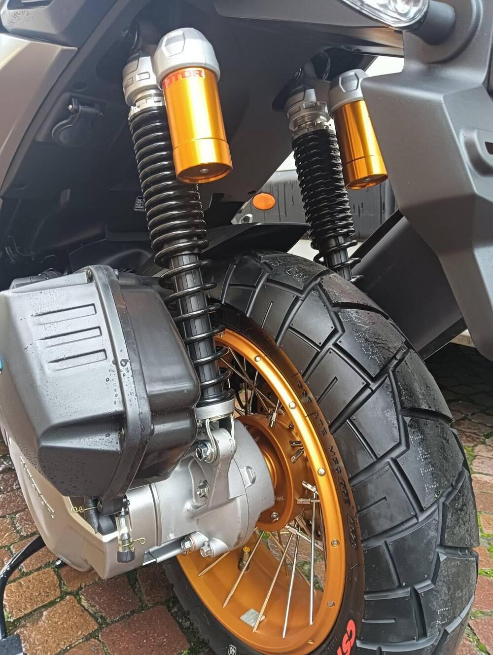 QJ Motor ATR 125 X (2024 - 25) (5)