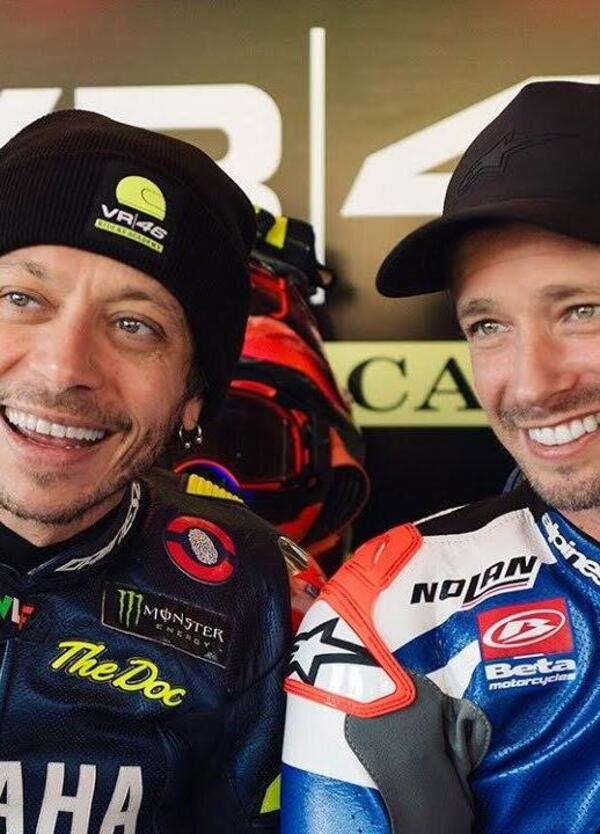 Sei minuti di poesia sul canale YouTube di Valentino Rossi al Ranch con Casey Stoner: &ldquo;Vuoi fare un giro come nel vero flat track?&rdquo; [VIDEO]