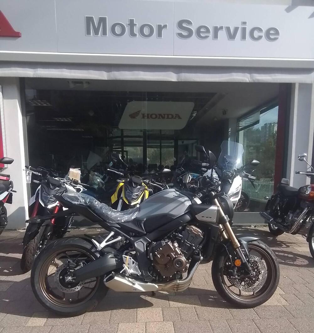 Honda CB 650 R E-Clutch (2024 - 25) (10)