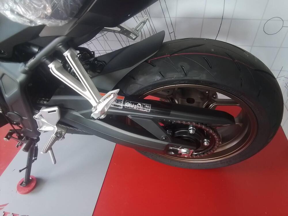 Honda CB 650 R E-Clutch (2024 - 25) (18)