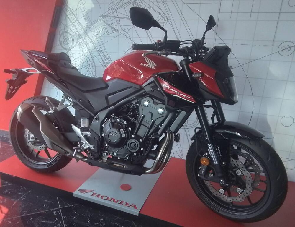 Honda CB 500 Hornet (2024 - 25) (8)