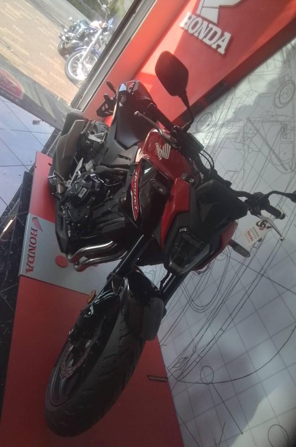 Honda CB 500 Hornet (2024 - 25) (18)