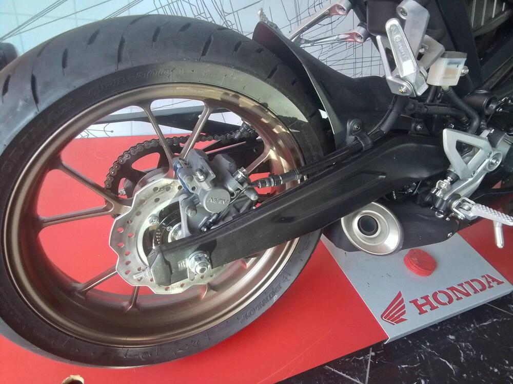 Honda CB 125 R (2024 - 25) (7)