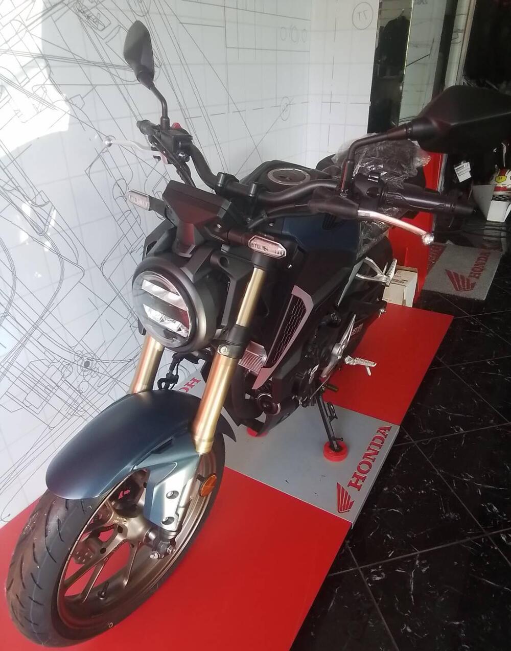 Honda CB 125 R (2024 - 25) (12)