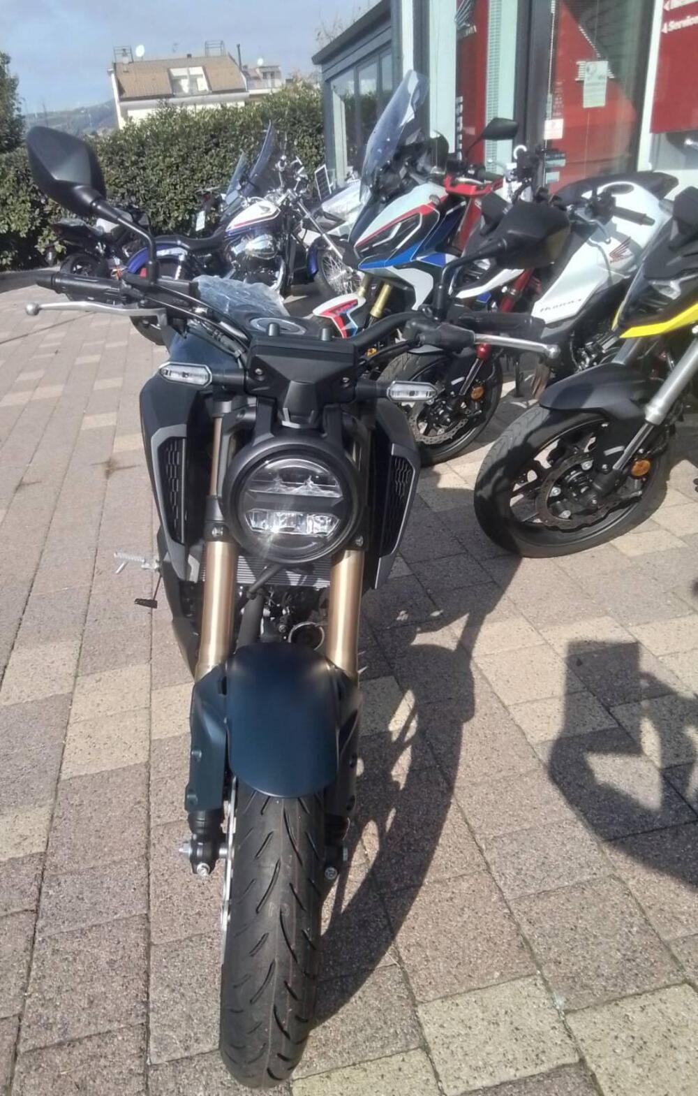 Honda CB 125 R (2024 - 25) (17)