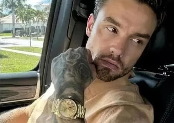 Morte di Liam Payne, il mistero dell&rsquo;orologio: dov&rsquo;&egrave; finito il Rolex da 30 mila euro che indossava il cantante ex One Direction prima di cadere?